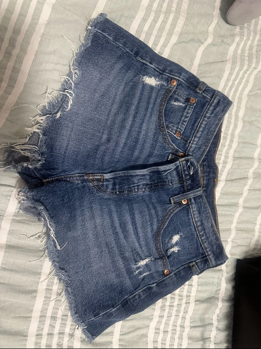 Levi’s 501 Original High Rise Distressed Denim Shorts Cutoffs Medium Wash